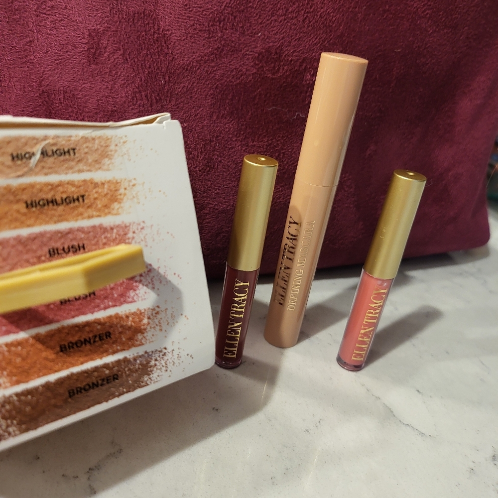 Ellen Tracy makeup 4 piece bundle - Picture 3 of 7